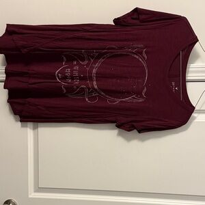 American Eagle Outfitters Burgundy Short Sleeve Tee